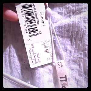 BNWT Magnolia midi size xs